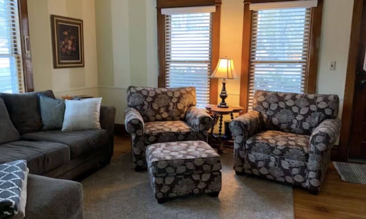 East Jordan House | Charming East Jordan home 15 min to Boyne & Charlevoix!
