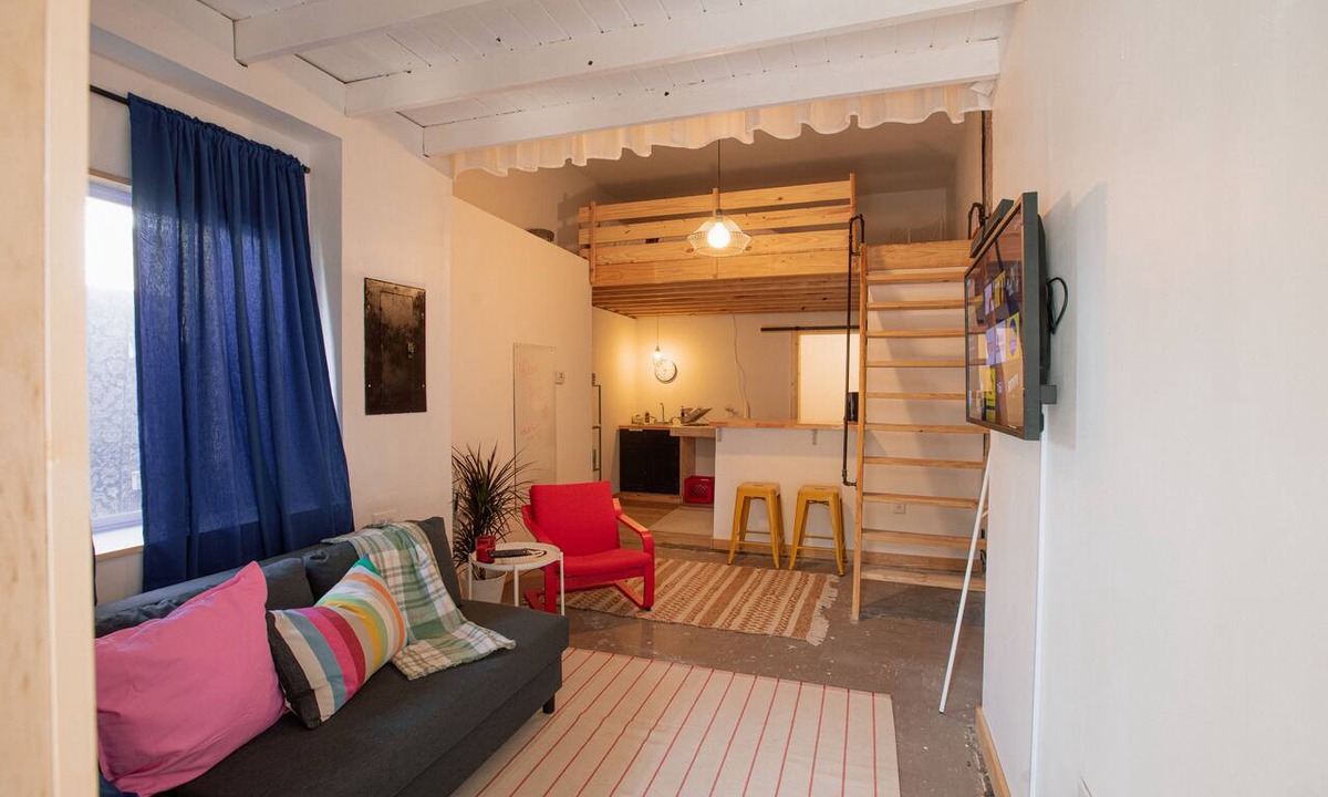 Benton Park West Apartment | Charming Hidden Cherokee Loft