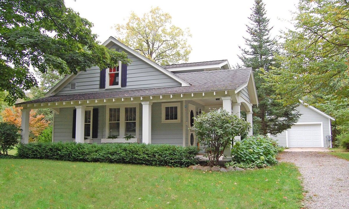 Maple City Cottage | Charming home near Glen Arbor with a porch, gas grill, lake views, & AC