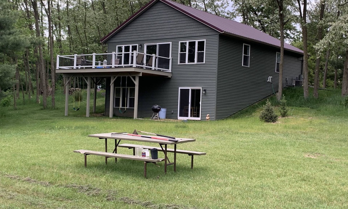 Wautoma House | Charming new house on 6 acres across from Silver Lake