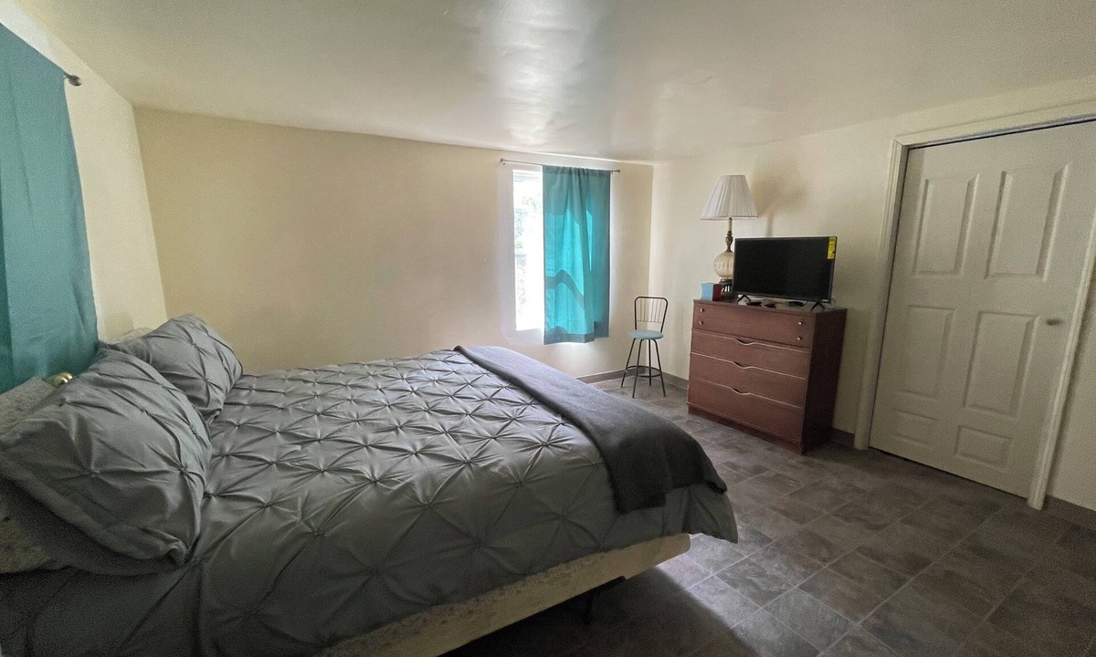 Idlewild Cabin | Charming Two Bedroom Cabin in quiet woods of Idlewild