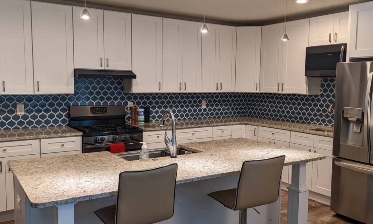Madison House | Charming Urban Country House! Minutes to Downtown