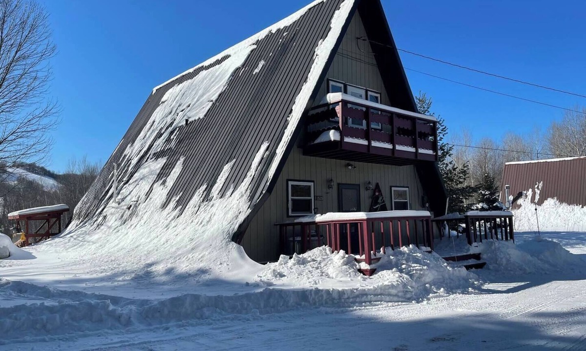 Bessemer Ski Chalet | Charming Vacation Home with View of Ski Hill & Dogs Allowed