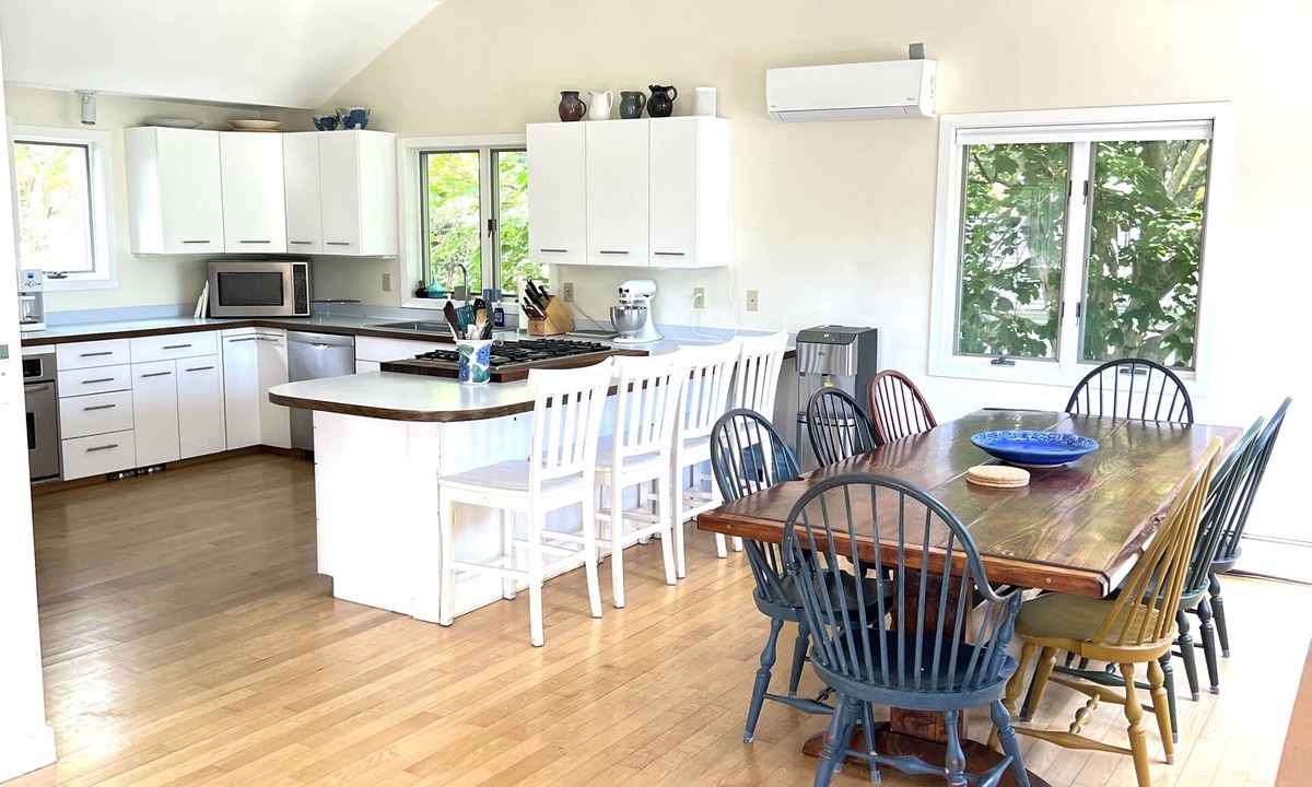 South Chatham House | Chatham Ocean View Home, Beach Accesso, 3 Decks, Pets Considered, Sleeps 10