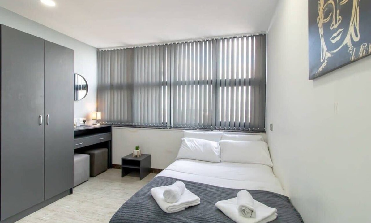 Sunderland City Centre Apartment | Chic Central Sunderland Studio with City Views