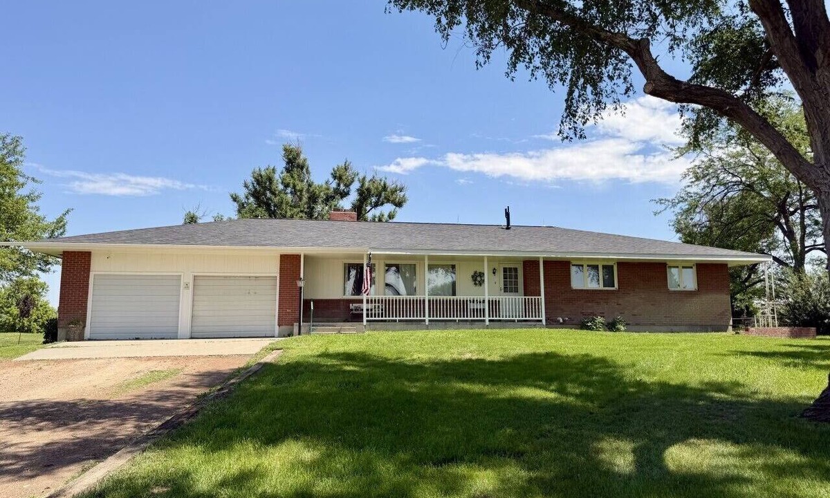 Miles City House | Circle H Farmhouse Retreat