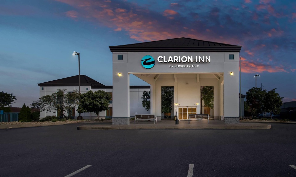 Cranberry Township Hotel | Clarion Inn Cranberry Township