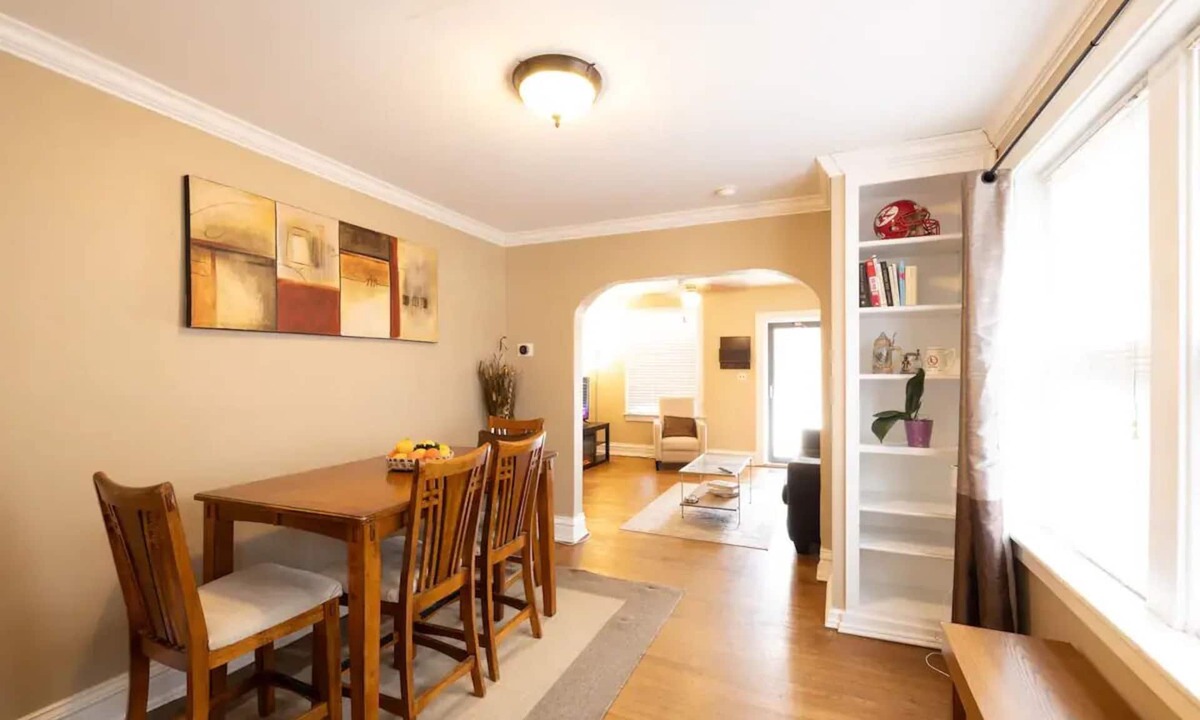 Clifton Heights House | Classic City Townhouse! safe, quite and great location!