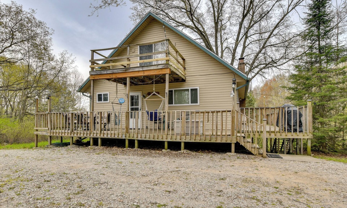 Harrison House | Classic Up North Cabin: Boat, Fish, ATV & Explore