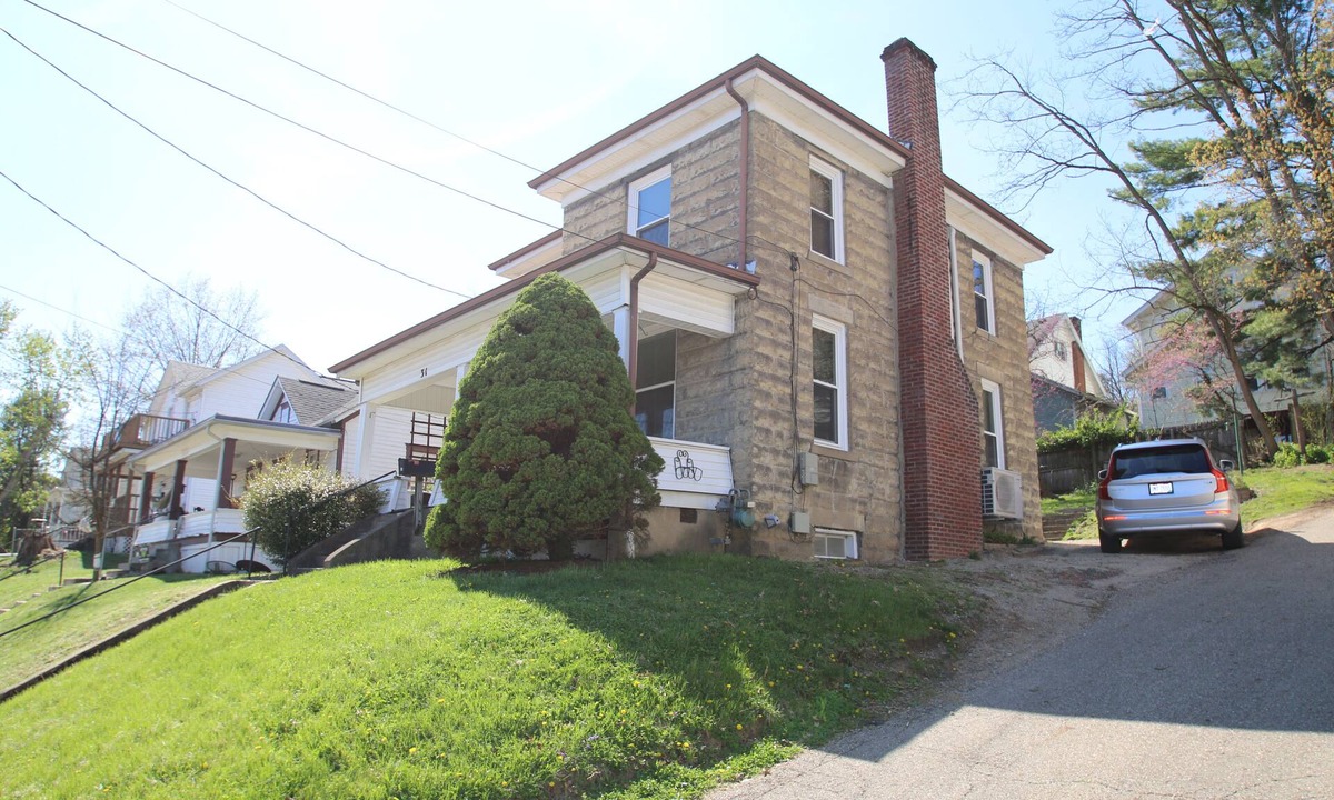 Athens House | Close to Court St. and Ohio University, 2 Bedroom, 1.5 Bath, House, Great Porch