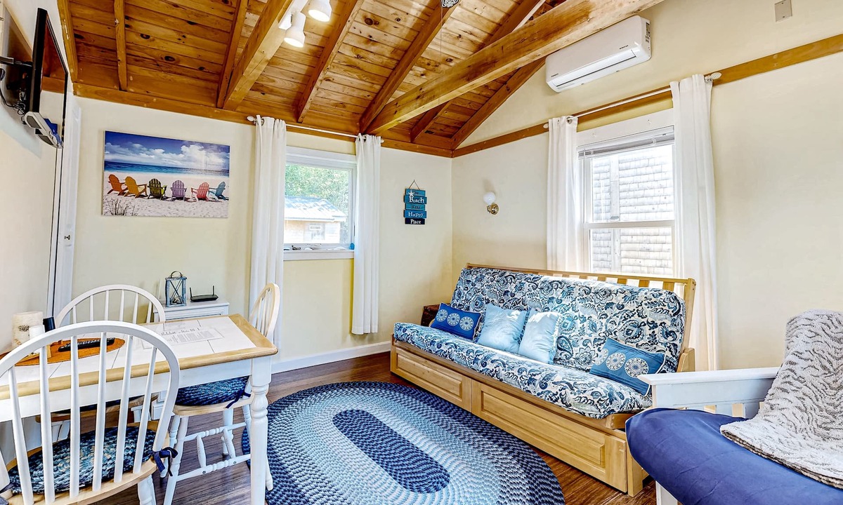 Kennebunk Cottage | Coastal Cottage at Shorelands Guest Resort | Pool | Near Beaches | Kennebunk, ME