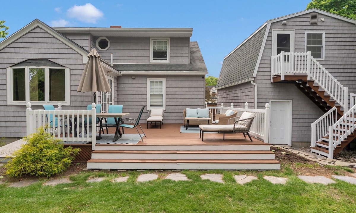 Scarborough House | Coastal Home Fenced Yard Minutes to Beaches