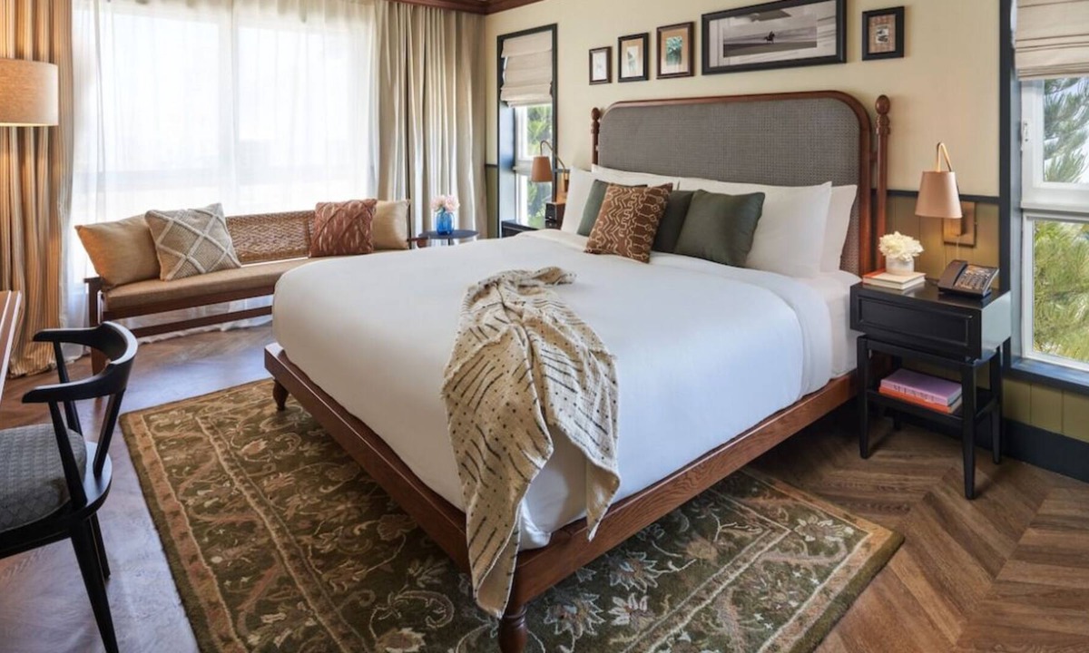 South Pointe House | Coastal Paradise Awaits! Pool Onsite, Pet-Friendly, Steps to South Pointe Park Beach!