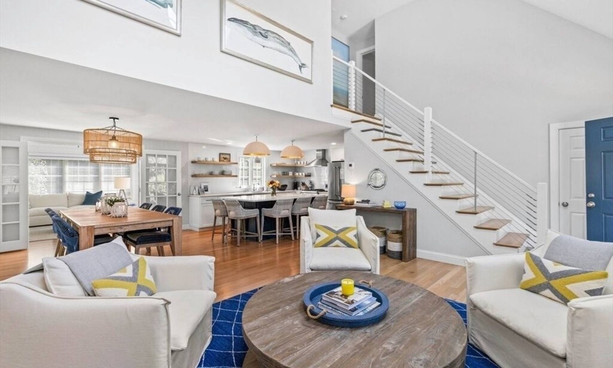 West Chatham House | Coastal Retreat Minutes from Hardings Beach!