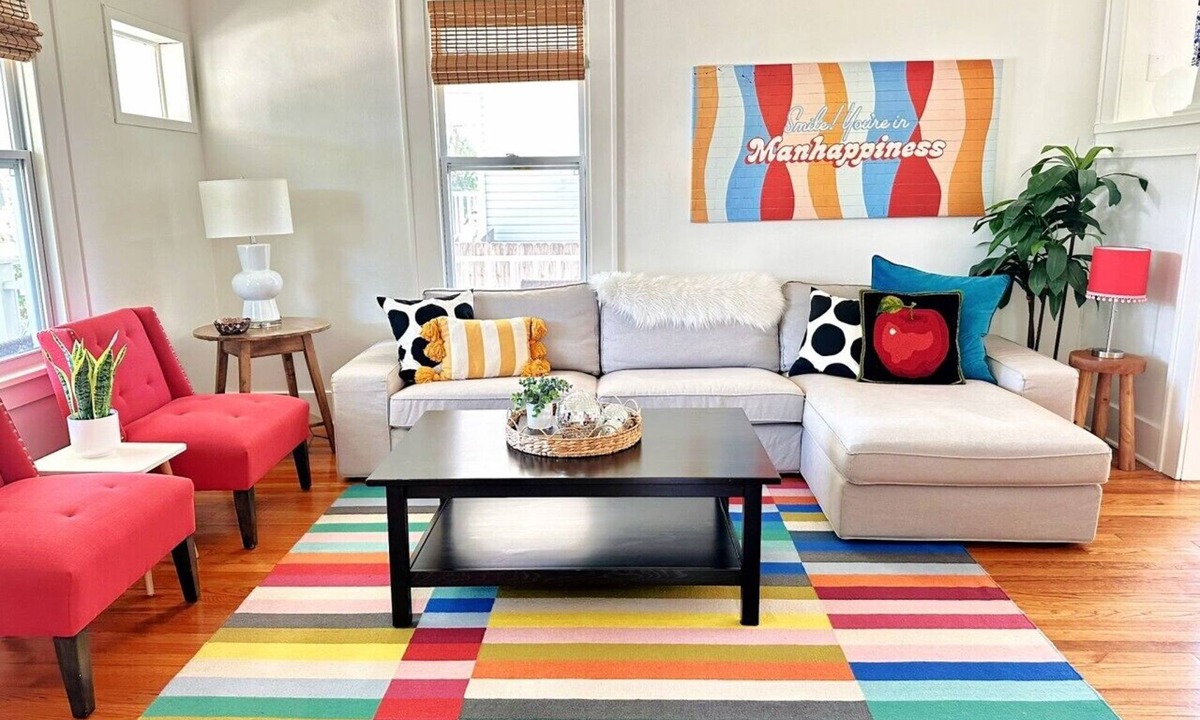 Manhattan House | Colorful & Cozy 4BR/2BA Near KSU, Family & Groups