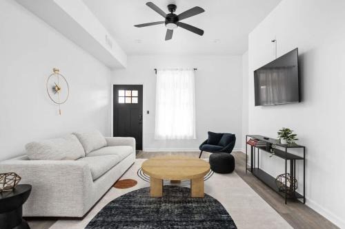 Holy Cross House | Comfort & Convenience in Circle City Family Home