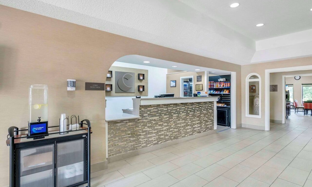 La Grange Hotel | Comfort Inn & Suites La Grange - Louisville Area