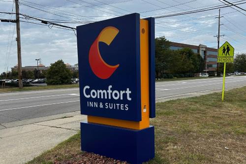 Beckett Ridge Hotel | Comfort Inn & Suites West Chester - North Cincinnati