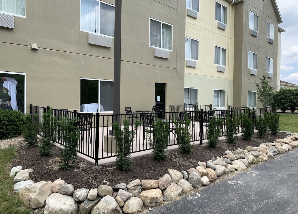 Auburn Hotel | Comfort Suites Auburn Near I-69