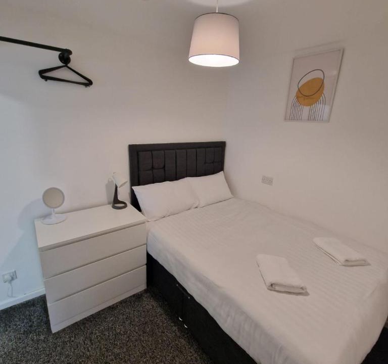 Gateshead Apartment | Comfortable 1BR Stay in Windy Nook Near Local Amenities