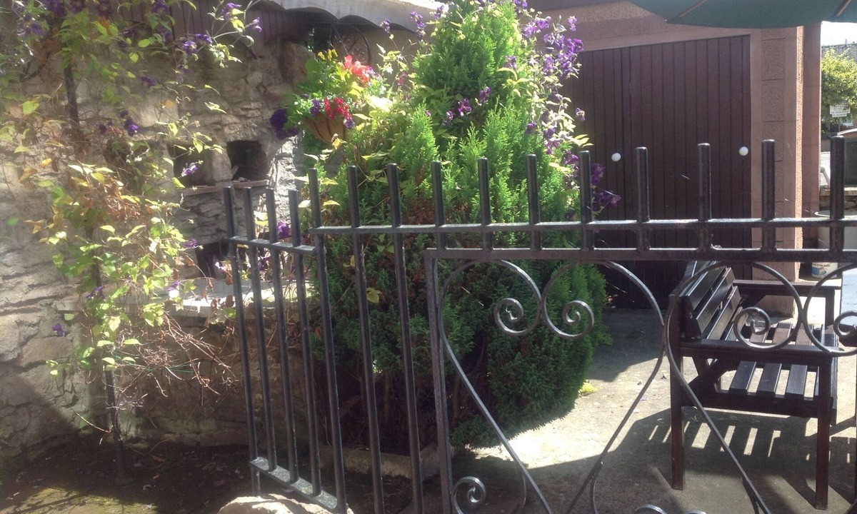 Alyth House | Comfortable 2-Bed House Alyth near Dundee