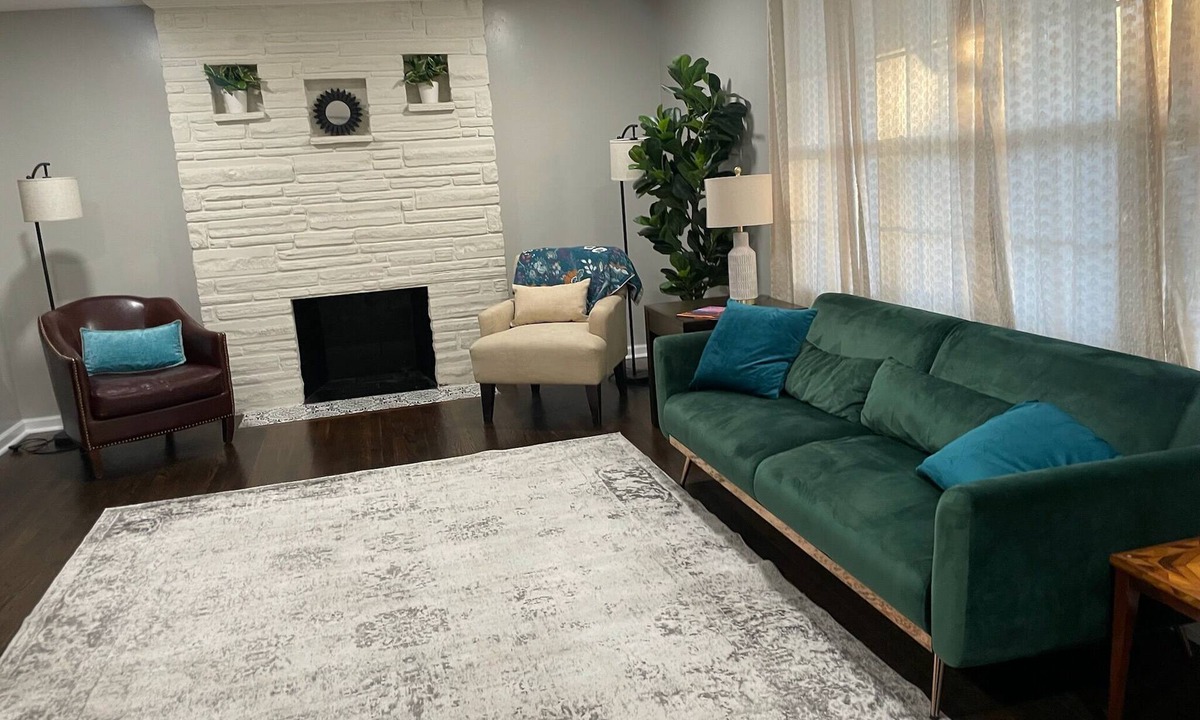 Tower Homes House | Comfortable KC Guest House