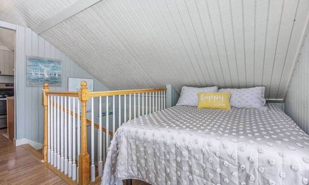 Hampton Condo | Comfy Condo w/Ocean Views, Across North Beach