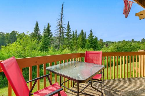 Mancelona House | Condo on First Green w/Deck at Schuss Mountain!