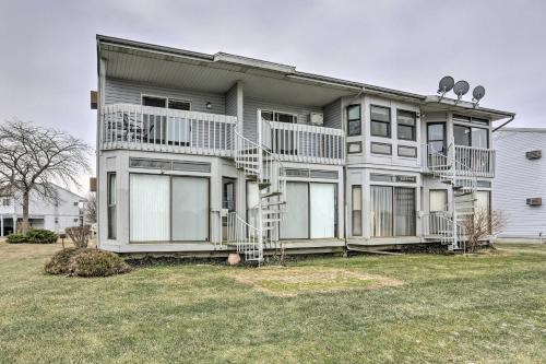 Oak Harbor House | Condo w/Balcony, Dock & Access to Lake Erie