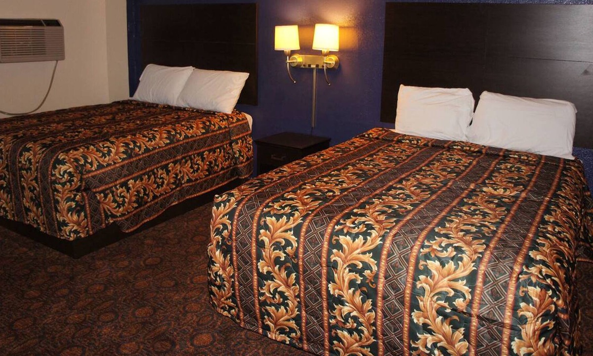 Waite Park House | Coratel Inn & Suites By Jasper Waite Park- Standard 2 Queen Bed Non-Smoking