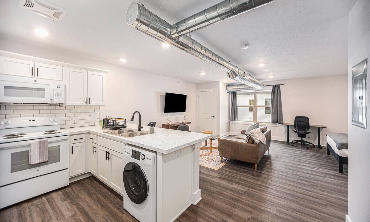 Fulton Heights Apartment | Corporate Housing for Traveling Professionals - EXTENDED STAYS