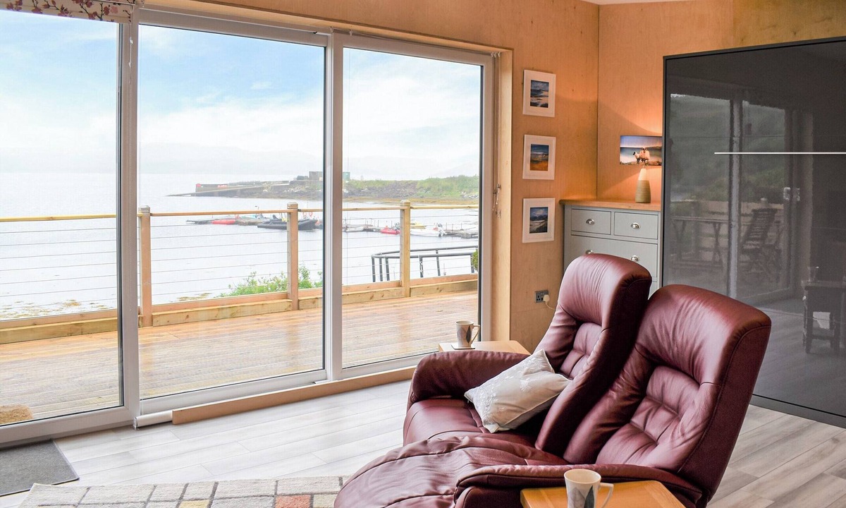 Portnalong Cottage | Cosy cabin in a secluded and tranquil spot on the Isle of Skye.