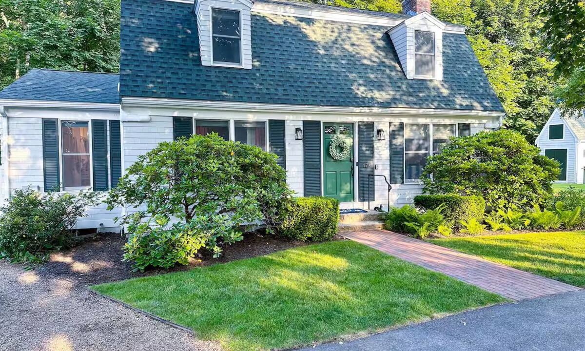 Rockport Cottage | Cottage House · Large Yard Fire Table · 6min walk · DNTN - New