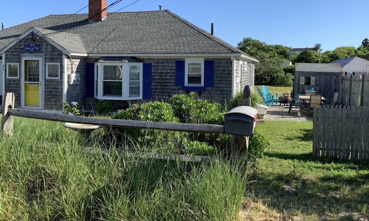 West Hyannisport Cottage | Cottage in Centerville Just Steps from the Beach