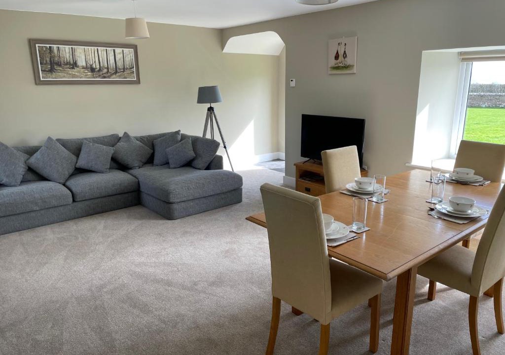 Wooler House | Cottage - Sleeps 4 - Pet friendly - Parking