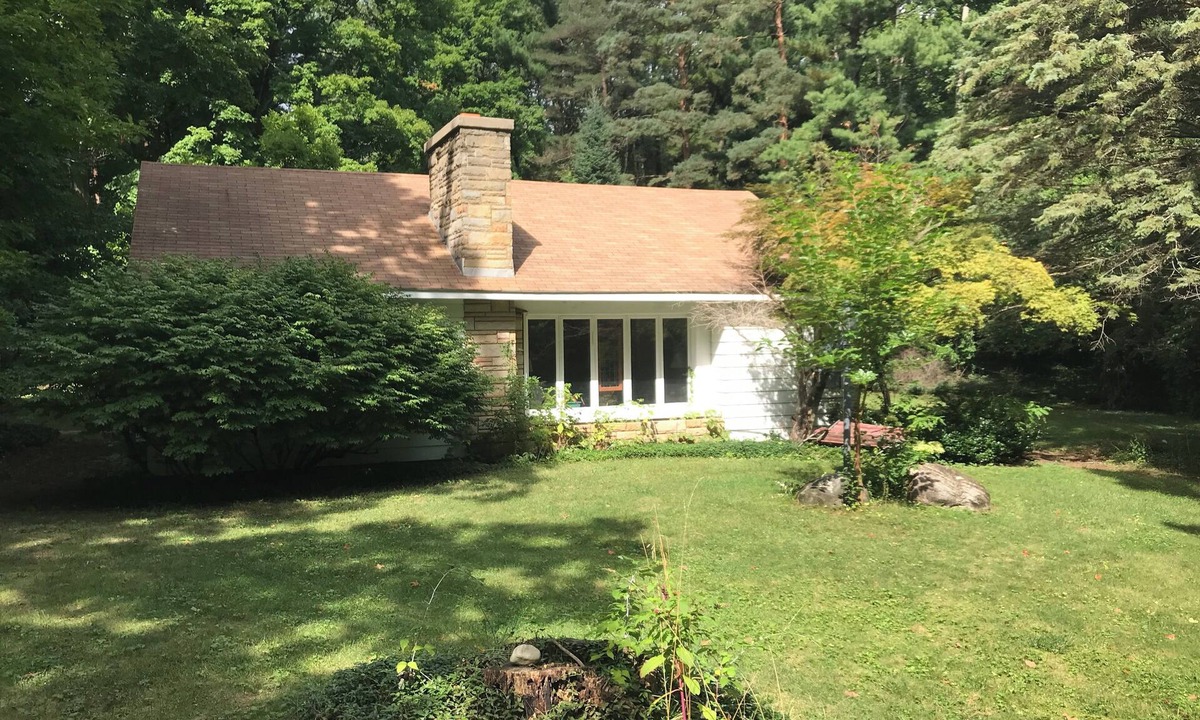 Greilickville House | Country Home, outdoor spaces, secluded but close to everything