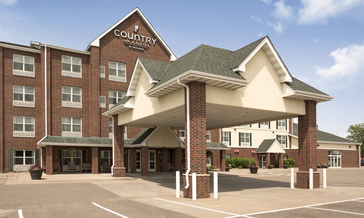 Shoreview Hotel | Country Inn & Suites by Radisson, Shoreview, MN
