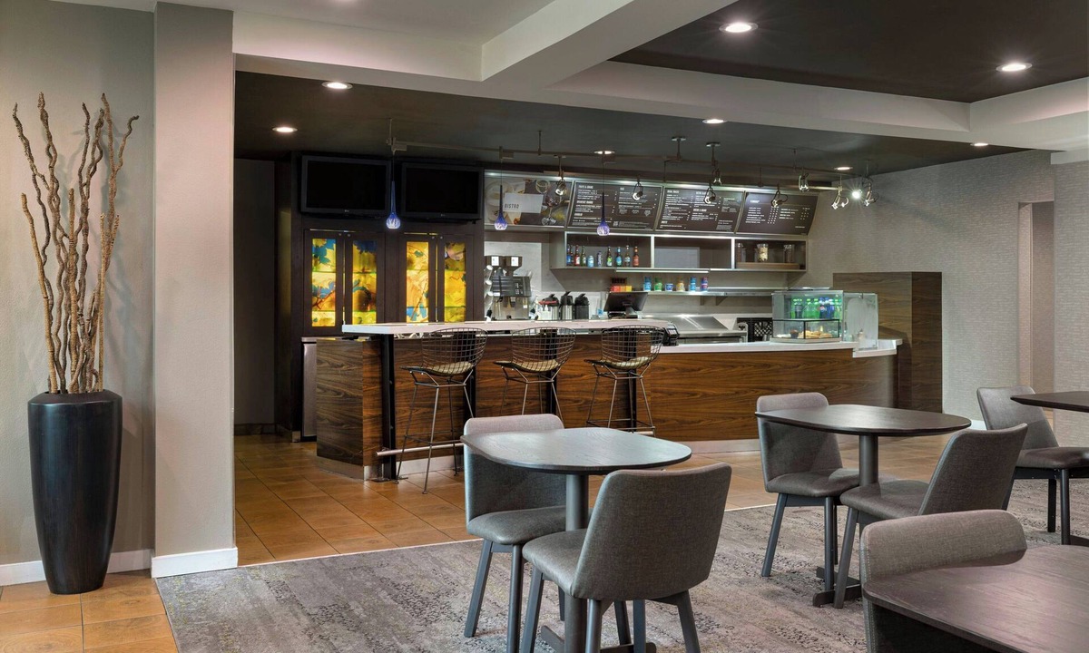 Bridgeton Hotel | Courtyard St. Louis Airport/Earth City
