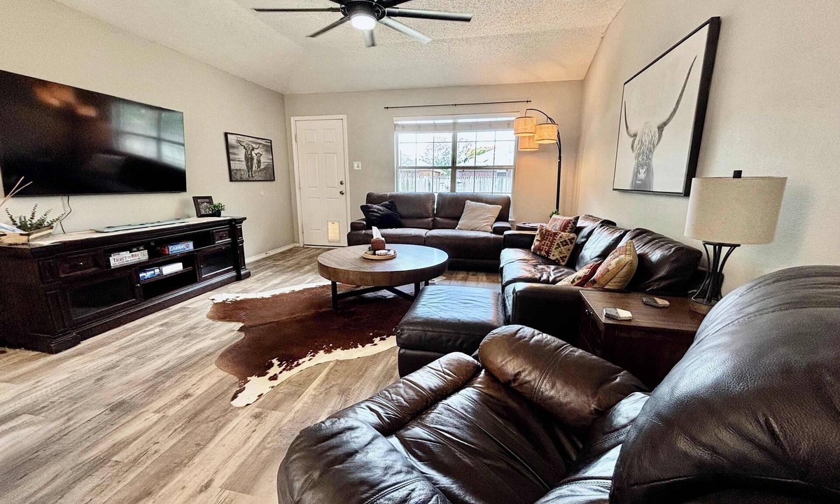 Lubbock House | Covered JM Ranch - 3BR/2BA - Family Friendly
