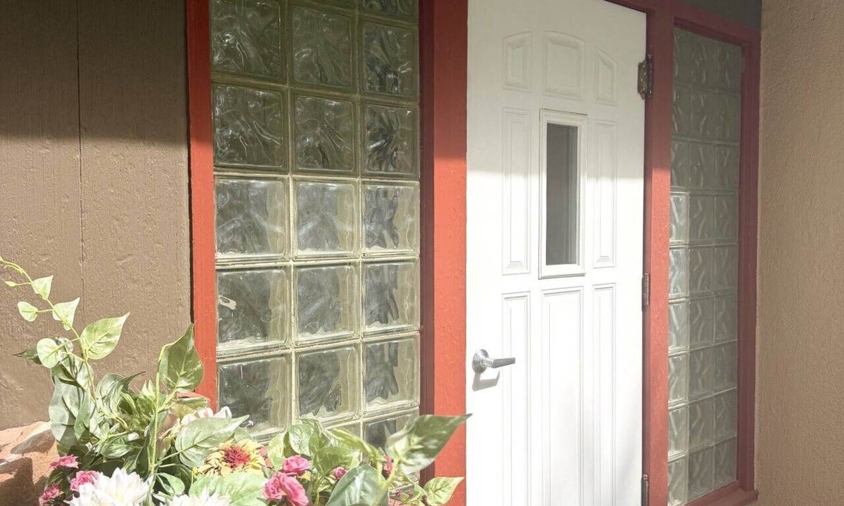 Miles City Apartment | Cowtown Getaway Upper Level Apartment