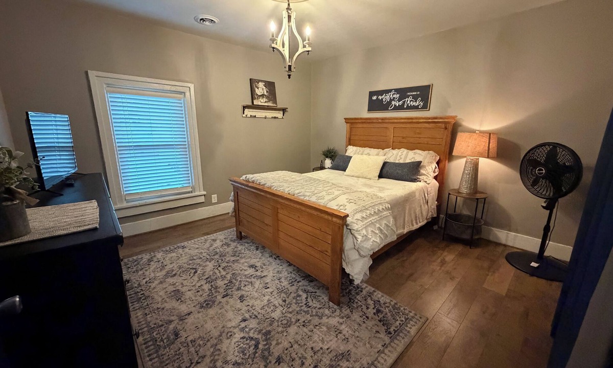 Ionia Apartment | Cozy 1 bedroom in Vintage Ionia