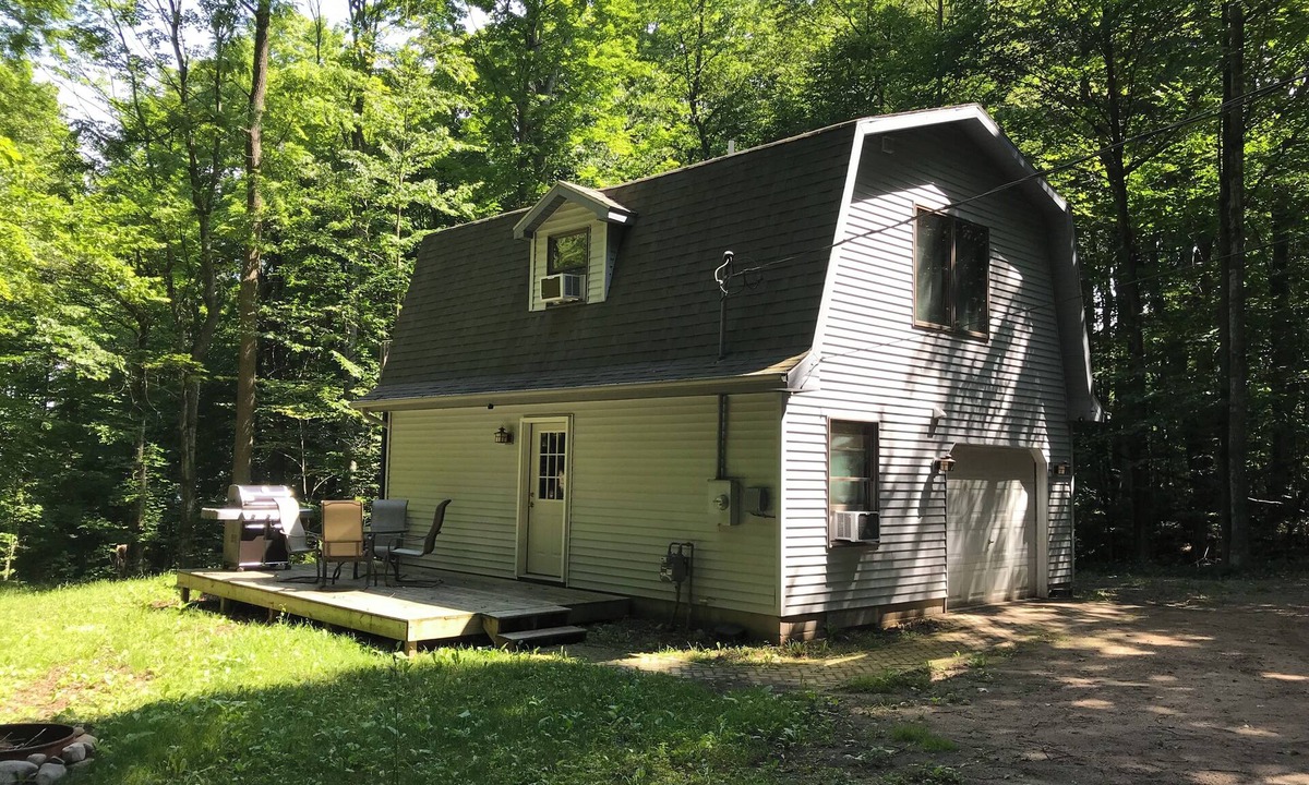 Beulah Cottage | Cozy 2-bedroom/2-bathroom cottage