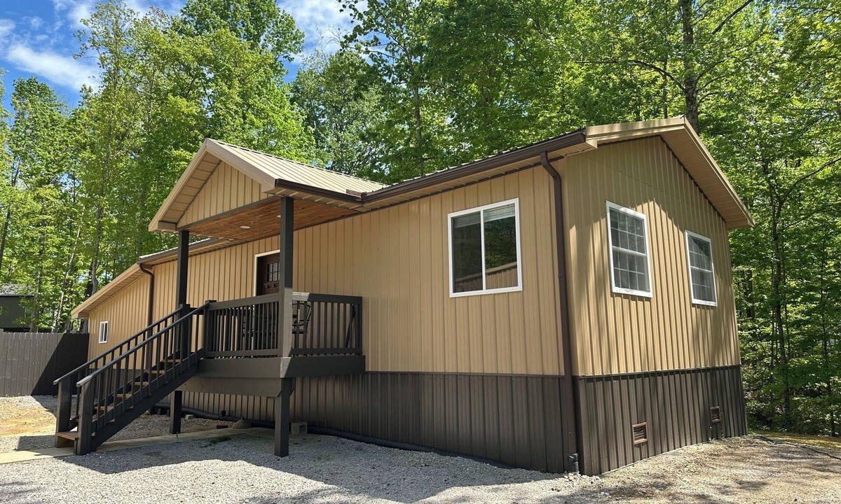 Nancy House | Cozy 2-bedroom house in Nancy, 2 Miles From Wolf Creek Marina! Plenty of parking