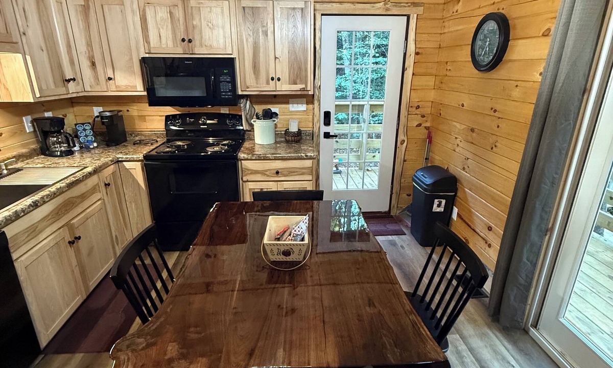 Logan Cabin | Cozy 2-bedroom log cabin Logan with Hot Tub and fire pit