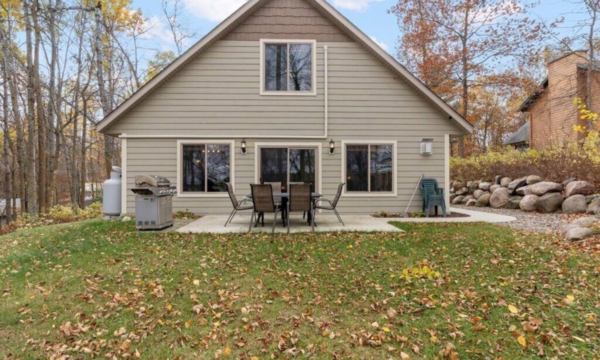 Pequot Lakes House | Cozy 3-bedroom cabin in Pequot Lakes, just minutes from downtown Nisswa