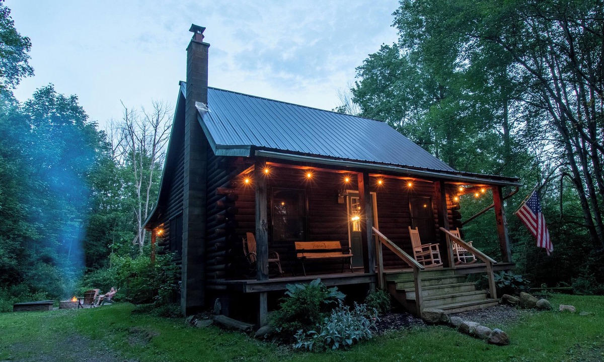 Little Valley Cabin | Cozy Cabin tucked in the woods. Pet-Friendly! 7 minutes from Ellicotville!