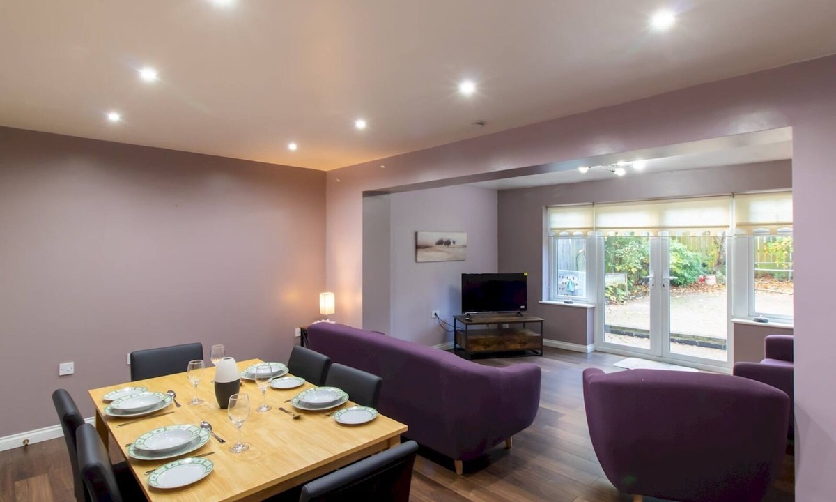 North Shields House | Cozy Coastal 3-Bedroom Home in North Shields - Pass the Keys