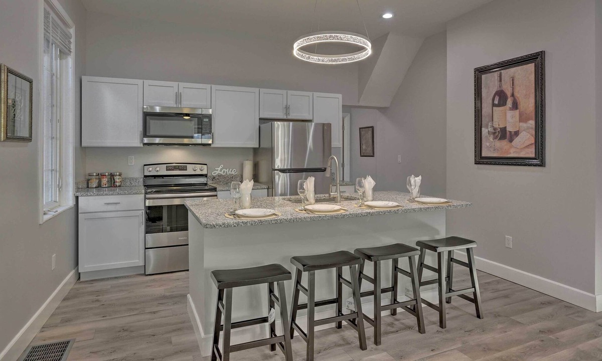 Covington House | Cozy Covington Home ~ 2 Mi to Dtwn Cincinnati