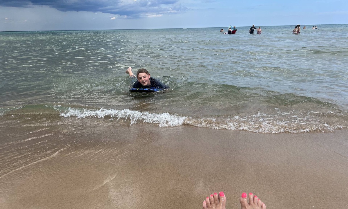 Oscoda House | Cozy home with Lake Huron beach access! Your vacation awaits you!