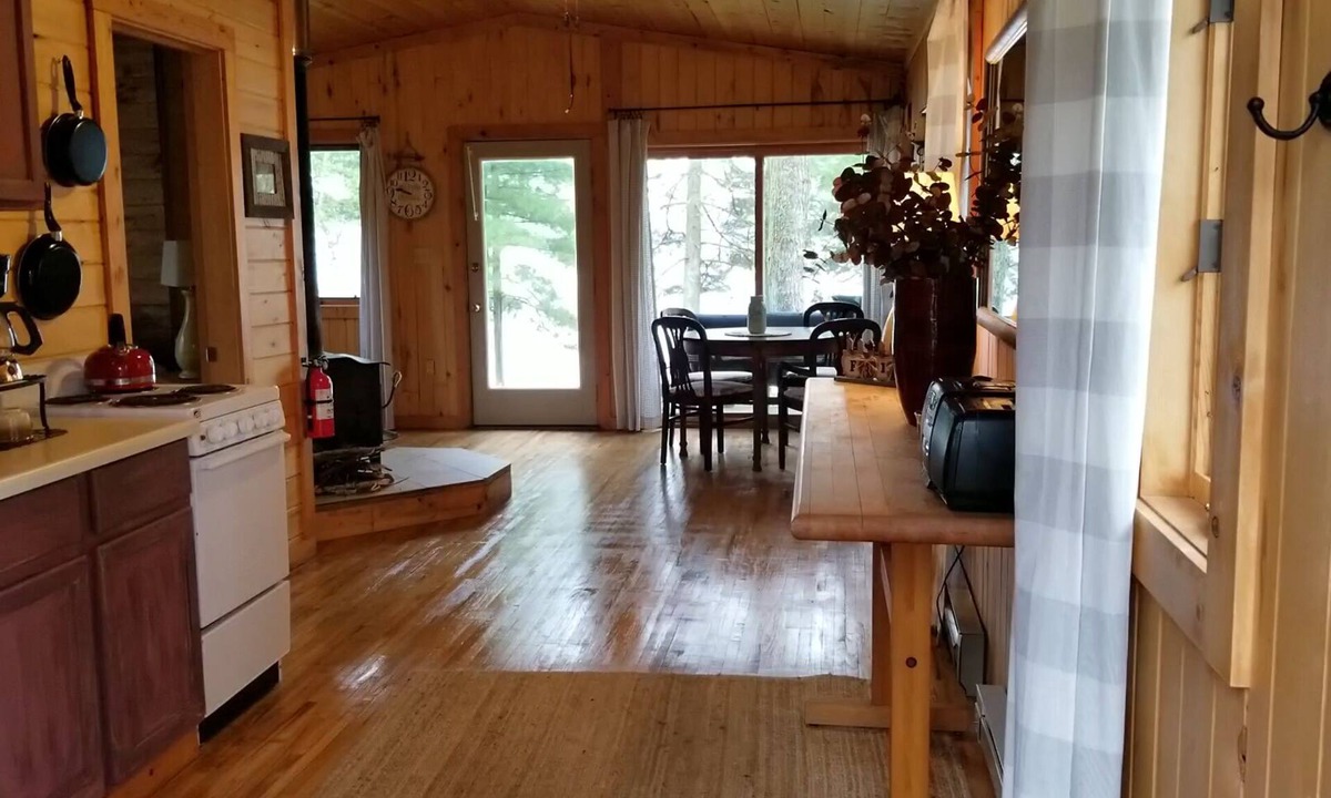 Emily Cabin | Cozy Lake Front Cabins For A Wonderful Summer, Fall and Winter fun Get Away!